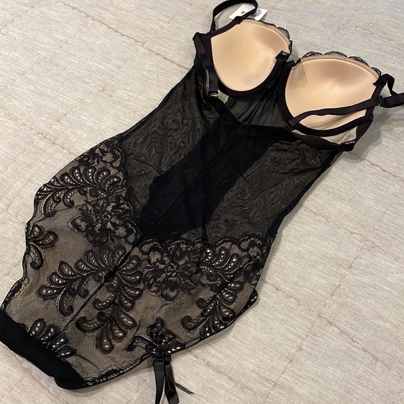 LE MYSTERE Sophia Lace Underwire Bodysuit - Picture 8 of 16